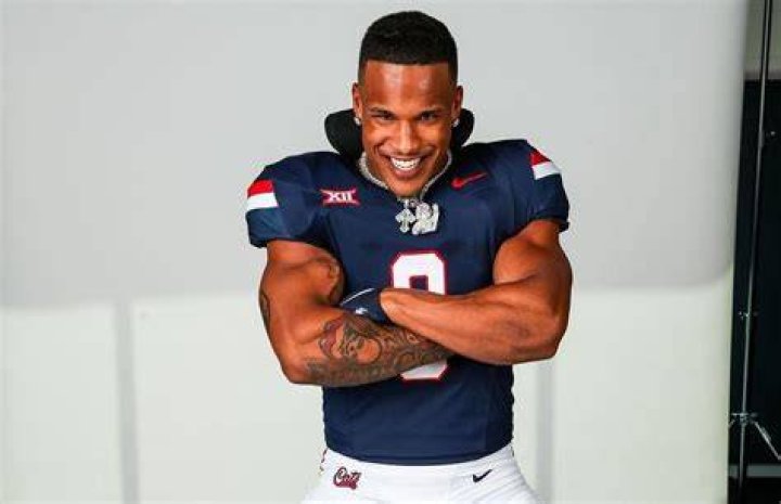 Justin Flowe
